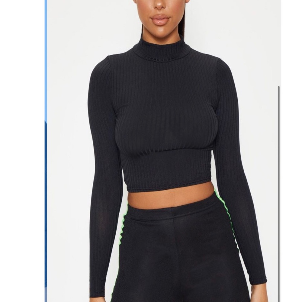 pretty little thing crop top